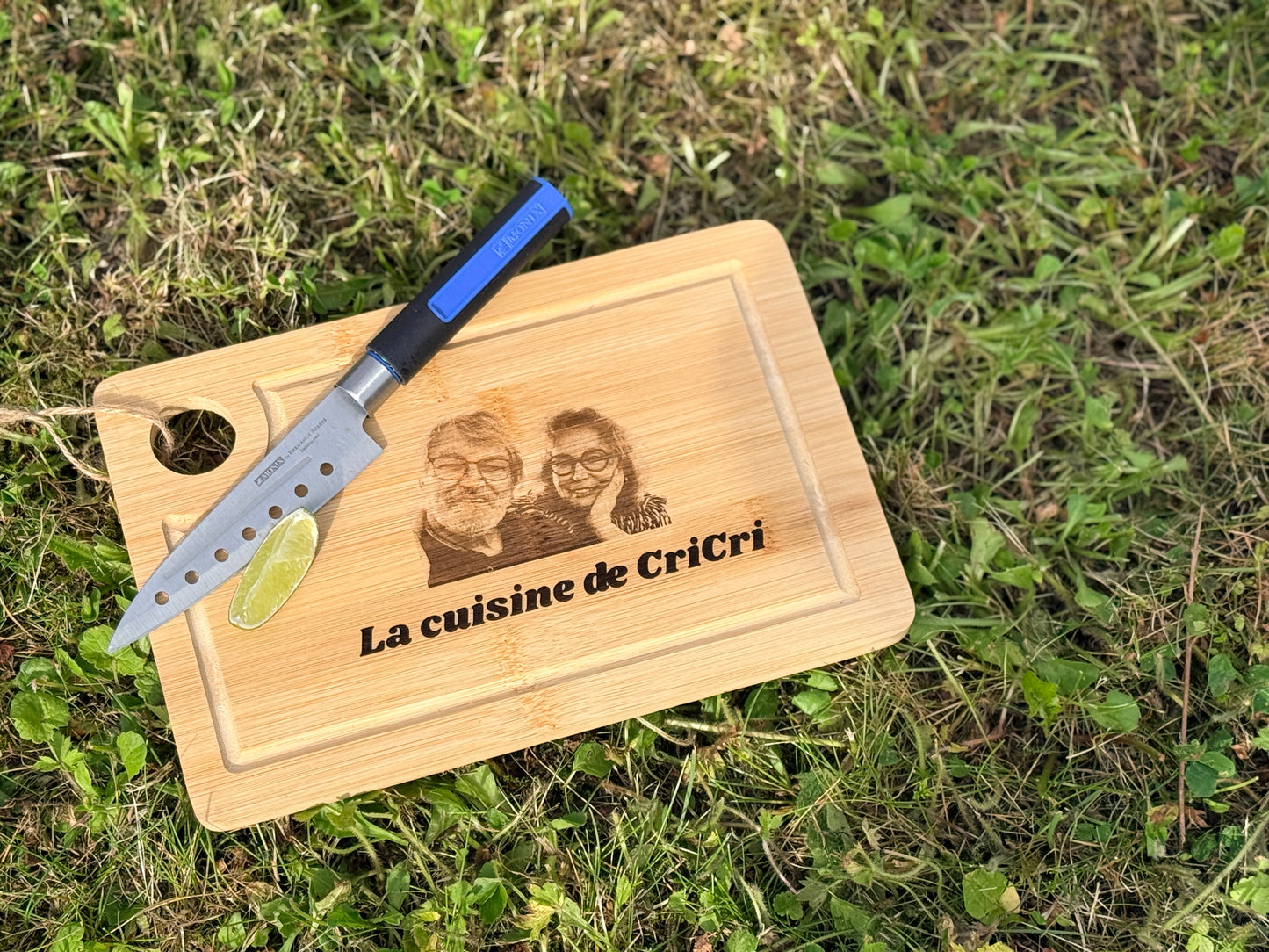Planche apéritive en bambou gravée personnalisée